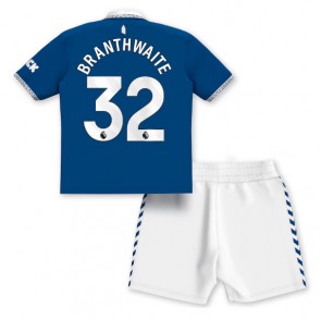 Everton Jarrad Branthwaite #32 Replika Babytøj Hjemmebanesæt Børn 2023-24 Kortærmet (+ Korte bukser)